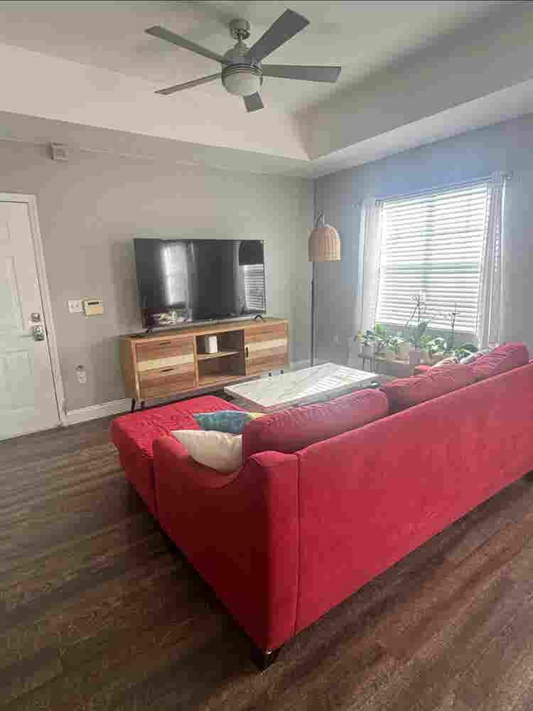 Furnitured room&private bathroom