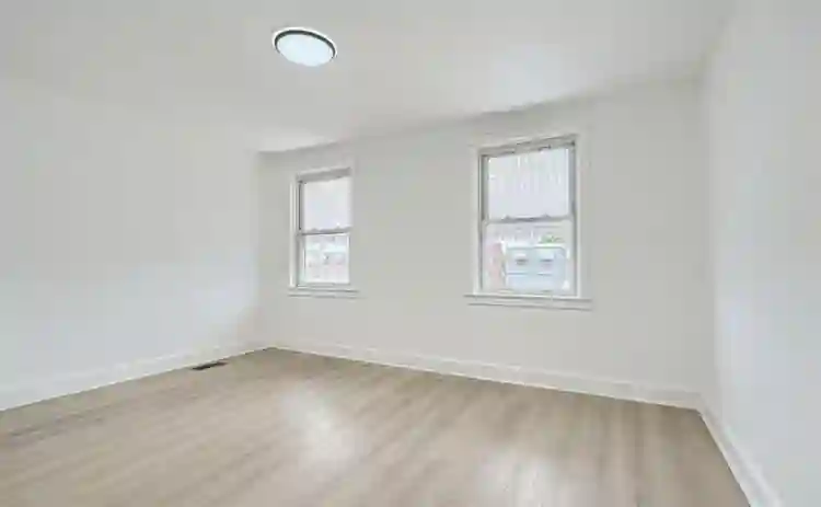 Room for rent near Bayview Hospital