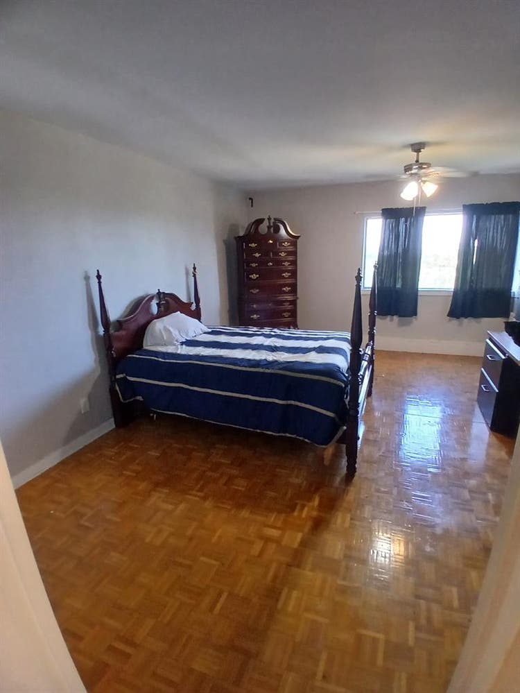 Large room W/ Private bathroom.