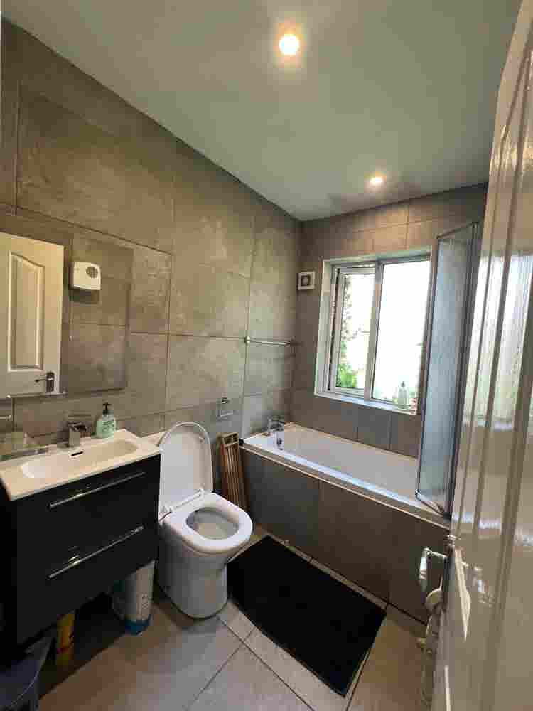 New Housemate wanted