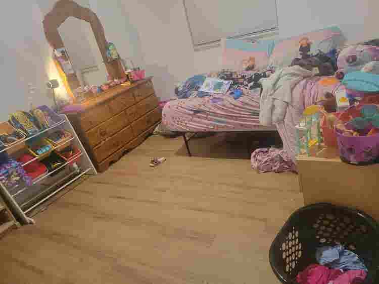 Spacious room for rent in Surprise