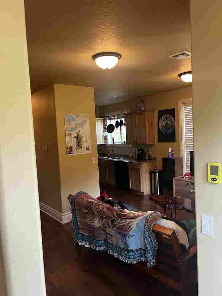Room available for rent