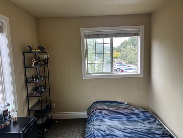 Room available for rent