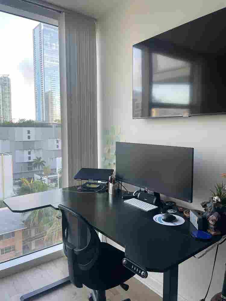 🏡 Room for Rent - Available now