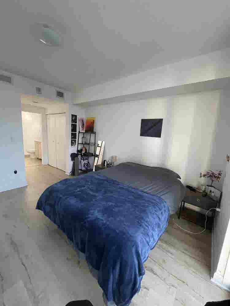 🏡 Room for Rent - Available now