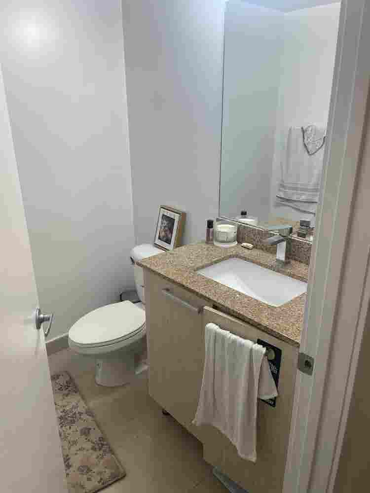 🏡 Room for Rent - Available now