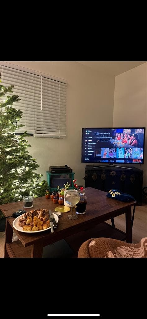 female roommate wanted