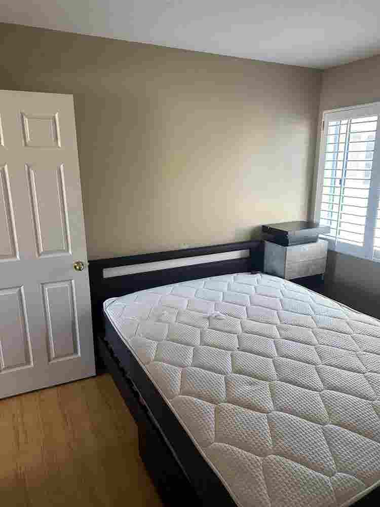Bdrm w/ attached shared bath