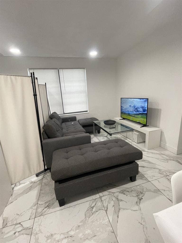 Perfect location 3 blocks from beac