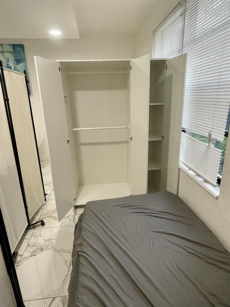 Perfect location 3 blocks from beac