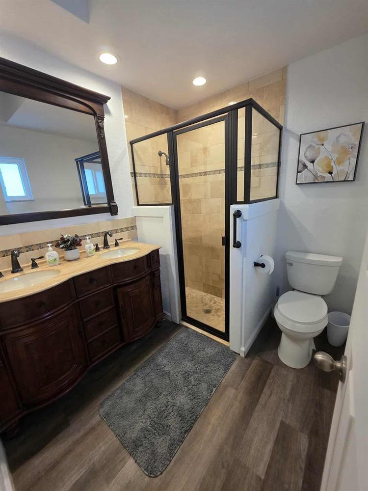 ALL utilities included + Pool!!!