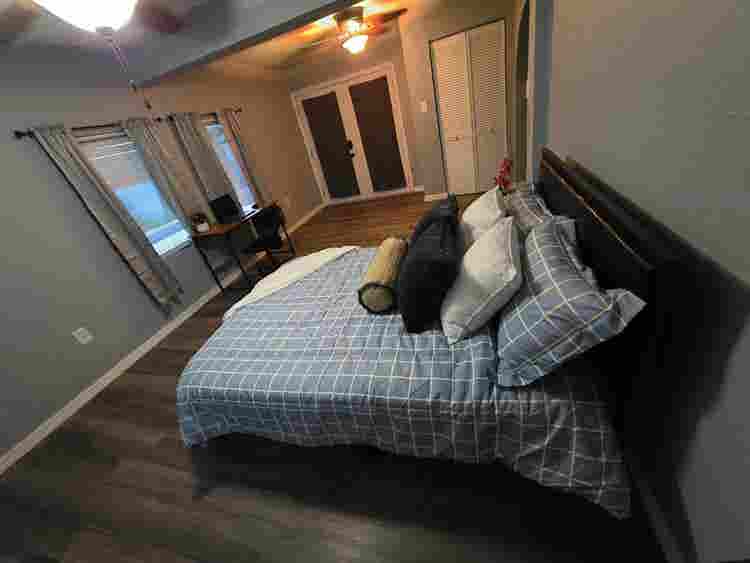 Master Bedroom Utilities included