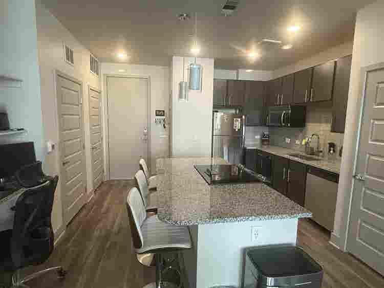 Apartment - South Broadway
