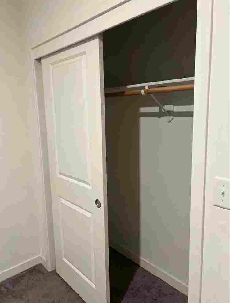 Room for rent with roommates