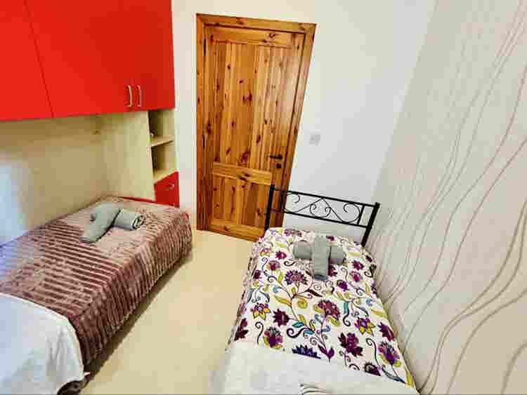 2 bedroom modern apartment