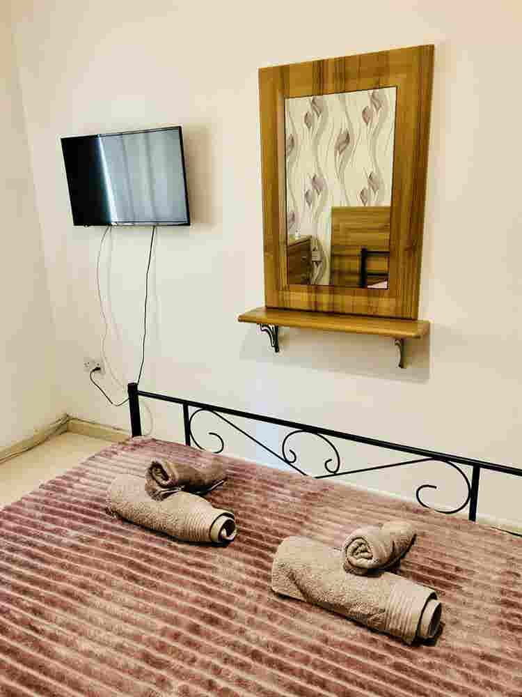 2 bedroom modern apartment