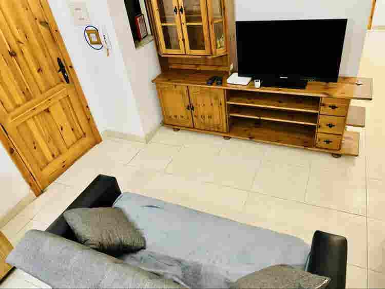 2 bedroom modern apartment