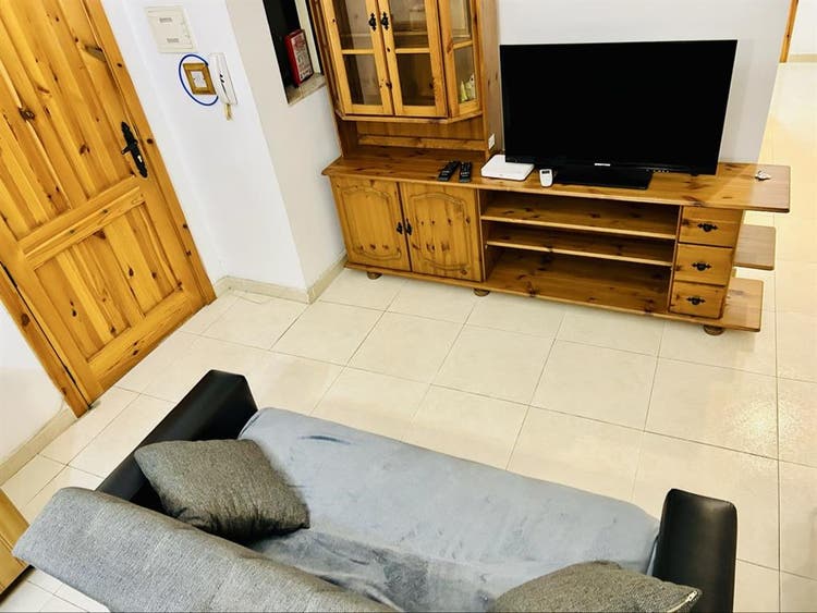 2 bedroom modern apartment