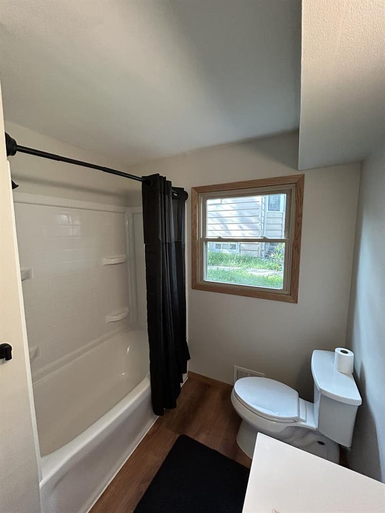 Room for rent - Wauwatosa.