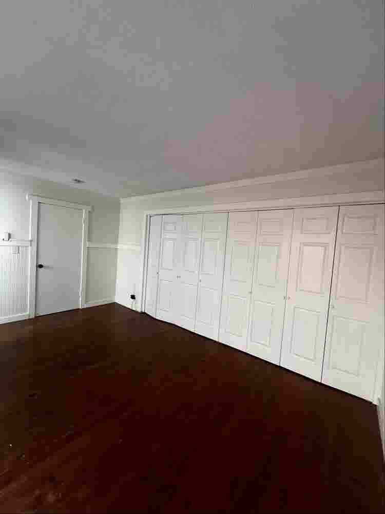 Condo two bedroom and two b
athroom