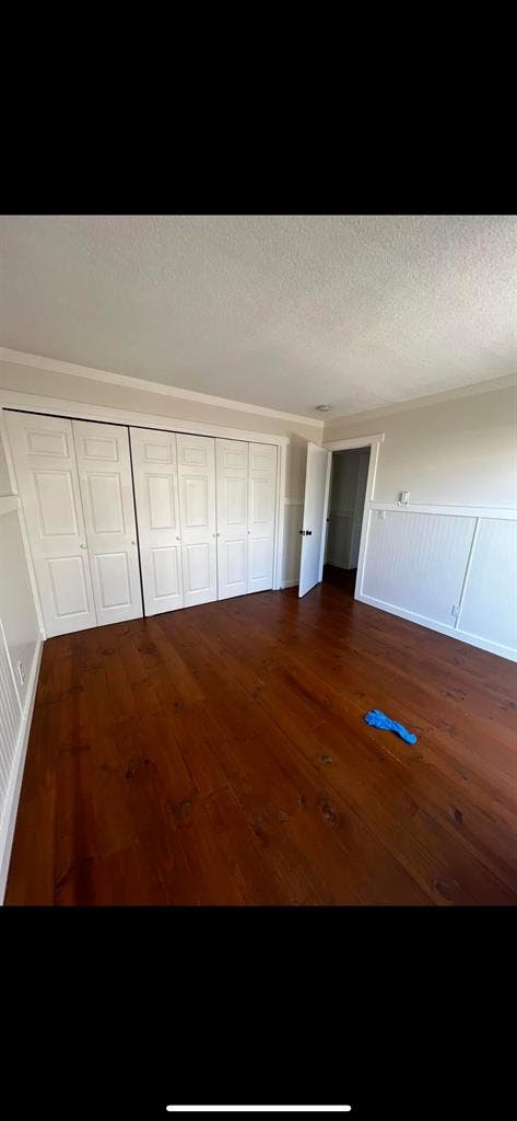 Condo two bedroom and two b
athroom