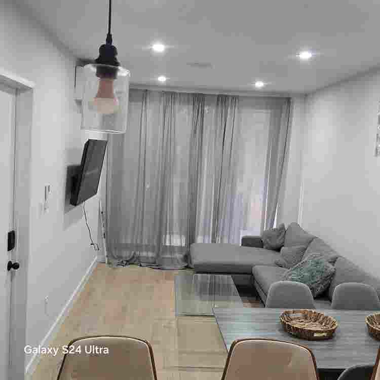 1 bed available in garden apartment