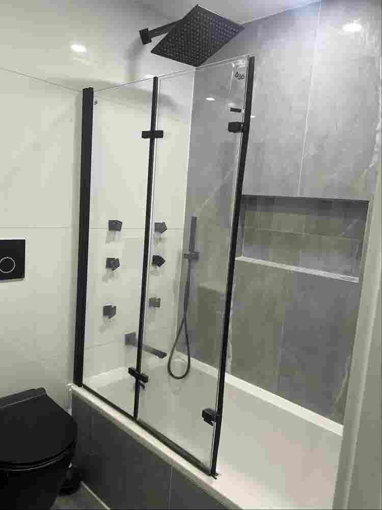 1 bed available in garden apartment
