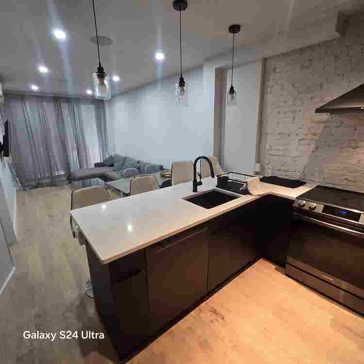 1 bed available in garden apartment