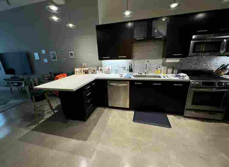 Room Available in Luxury Condo