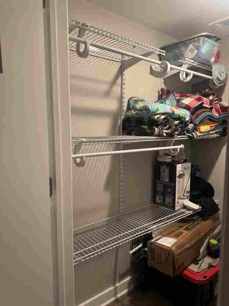 Looking for Roomate!