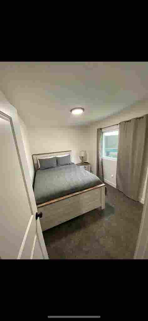 Room, Chula Vista, near freeway