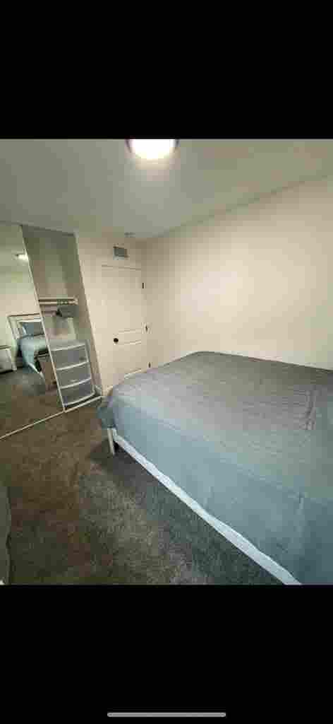 Room, Chula Vista, near freeway