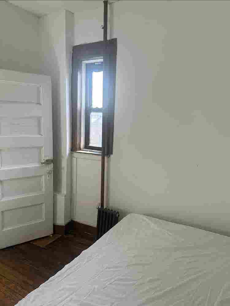 Room in Clinton Hill Brooklyn
