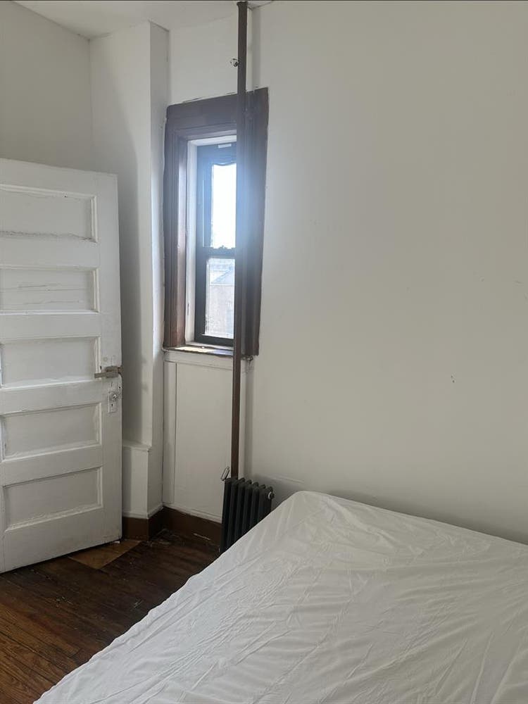 Room in Clinton Hill Brooklyn