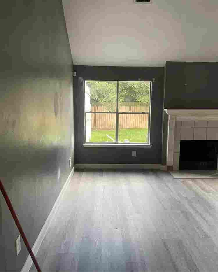 Lease this home apply online today!