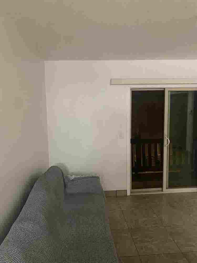 Looking for roommate B