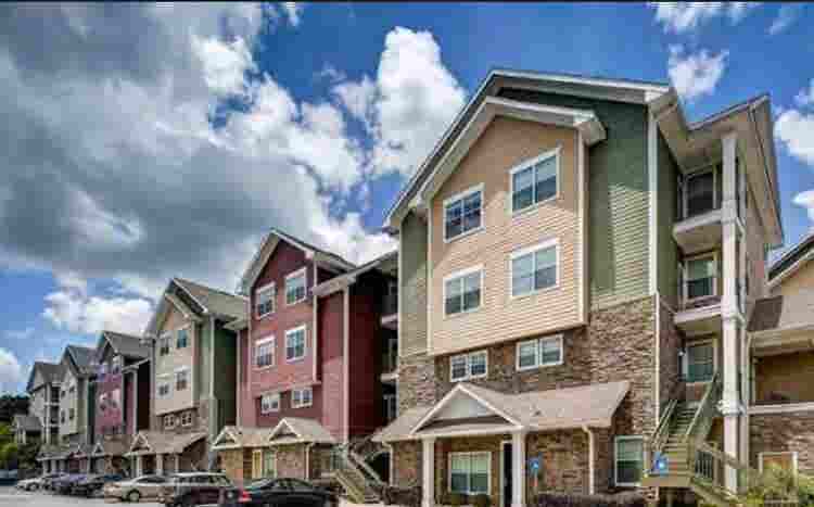 New Listing: Sublease