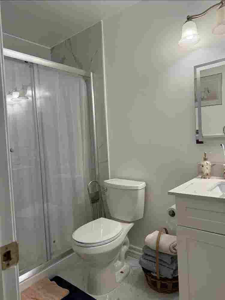 Room available for rent in Brampton