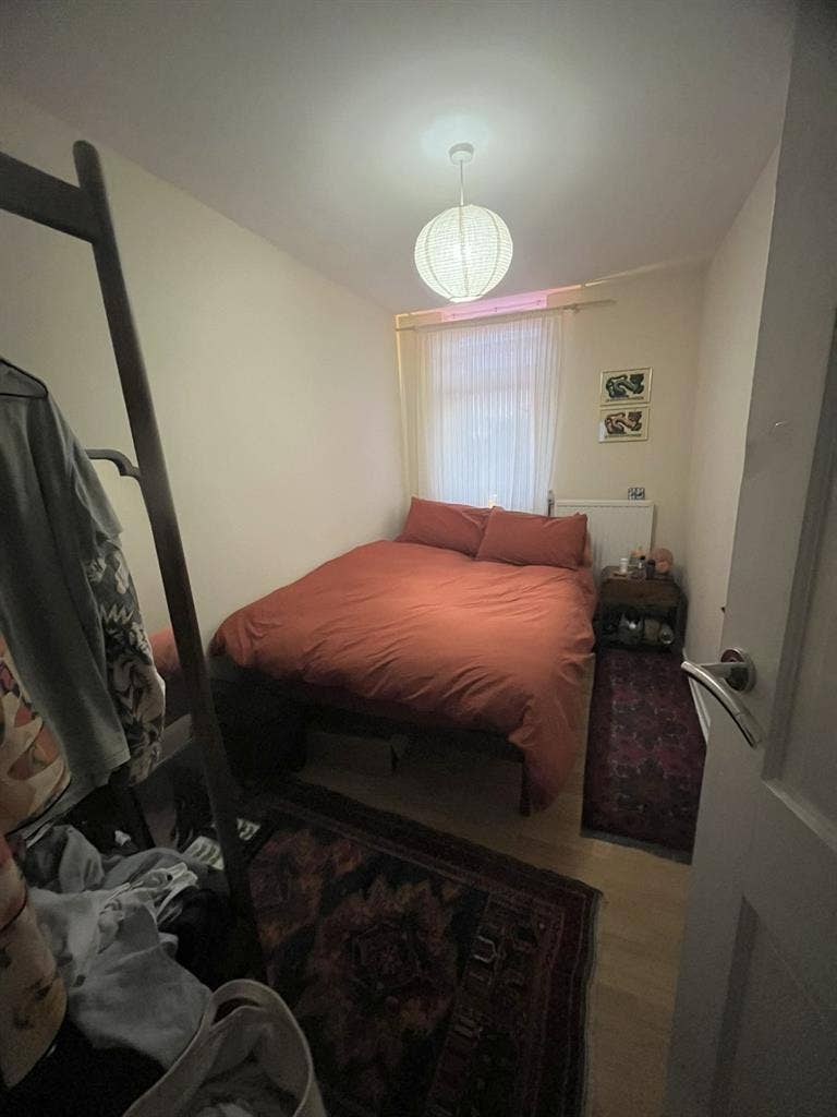 Bedroom available in Haringey