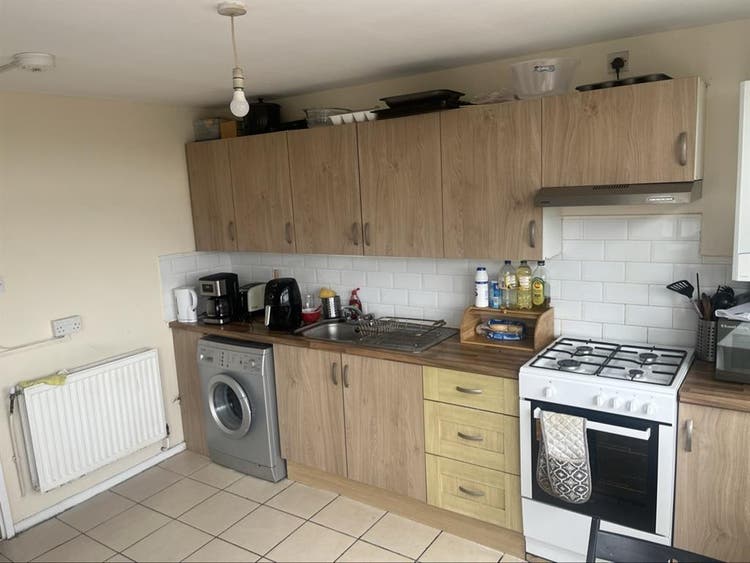 Bedroom available in Haringey