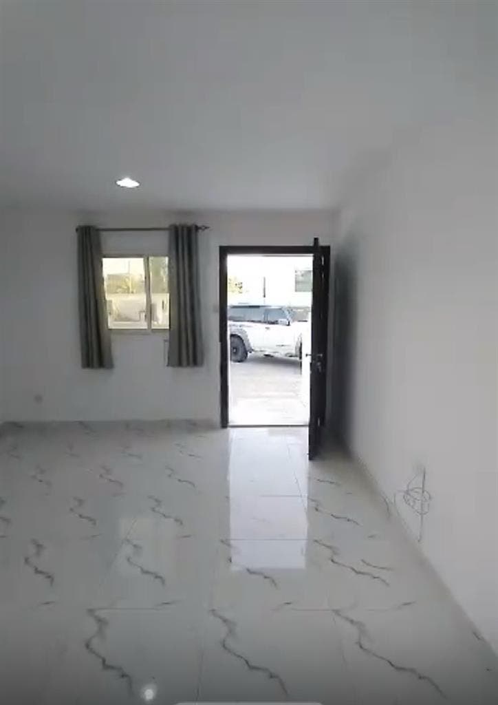 Looking for roommate (male / female
