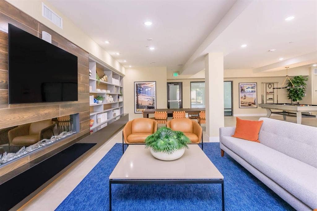Luxury Townhome at The Willows