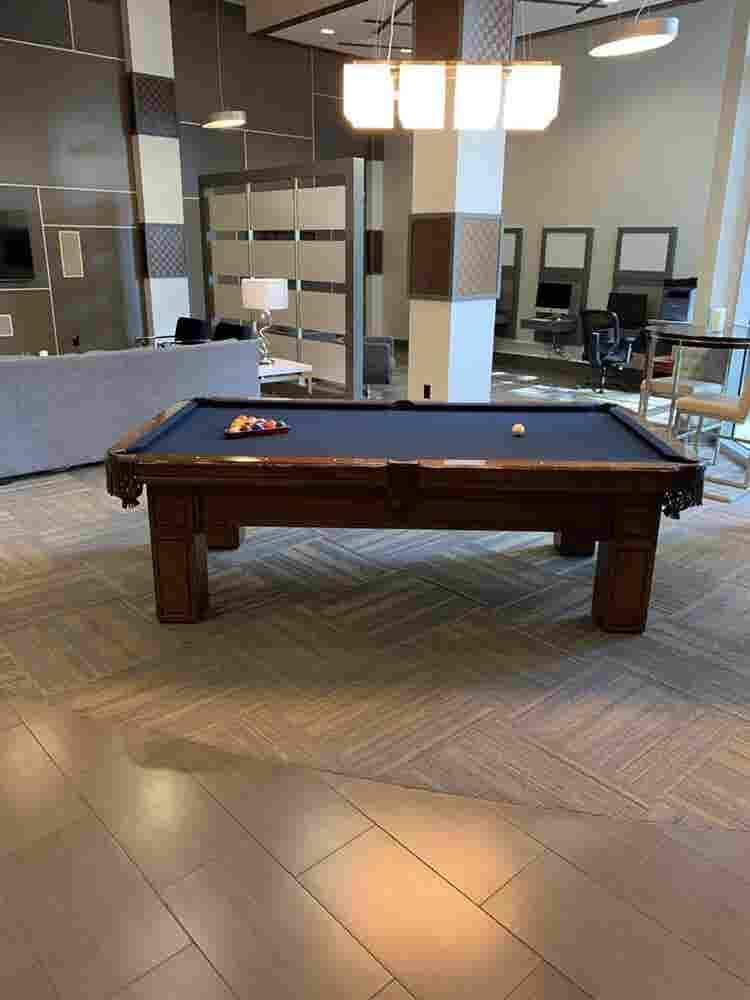 Looking for roommate for Oct/Nov