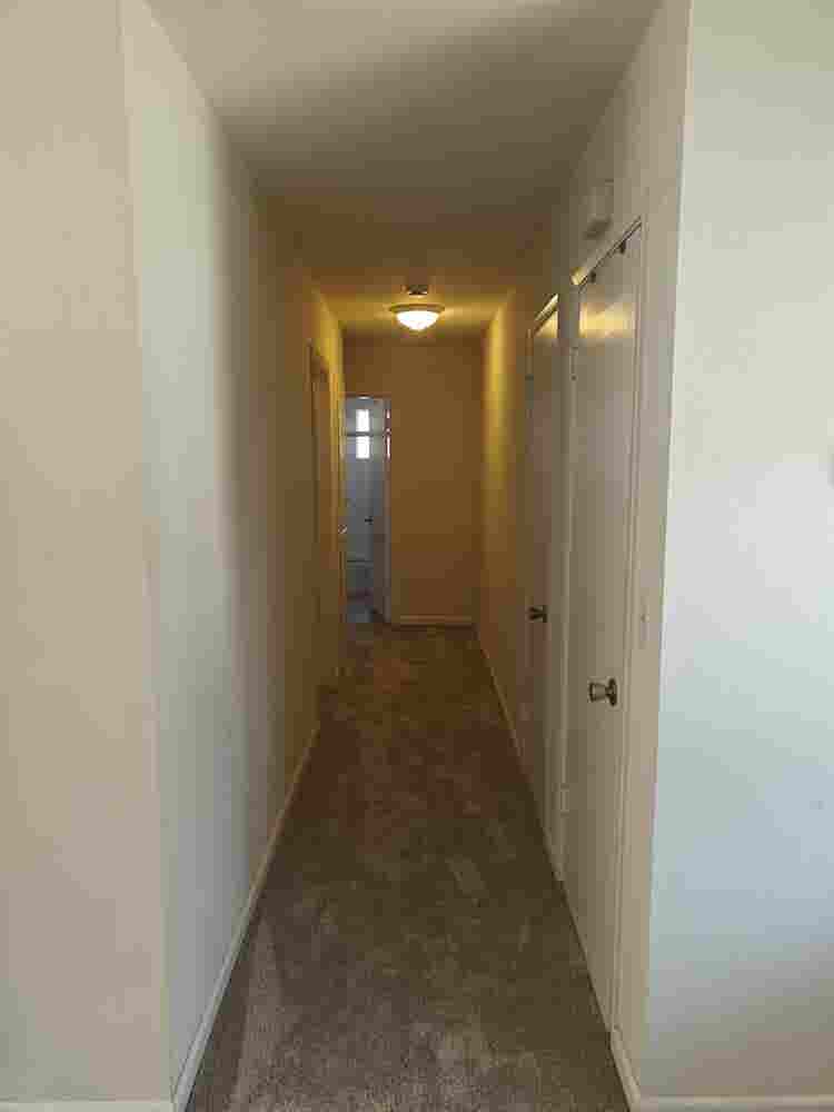 Two Private Rooms In Updated Duplex