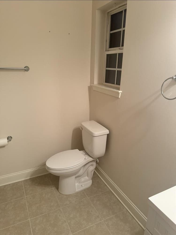 Spacious Home in Azalea Square