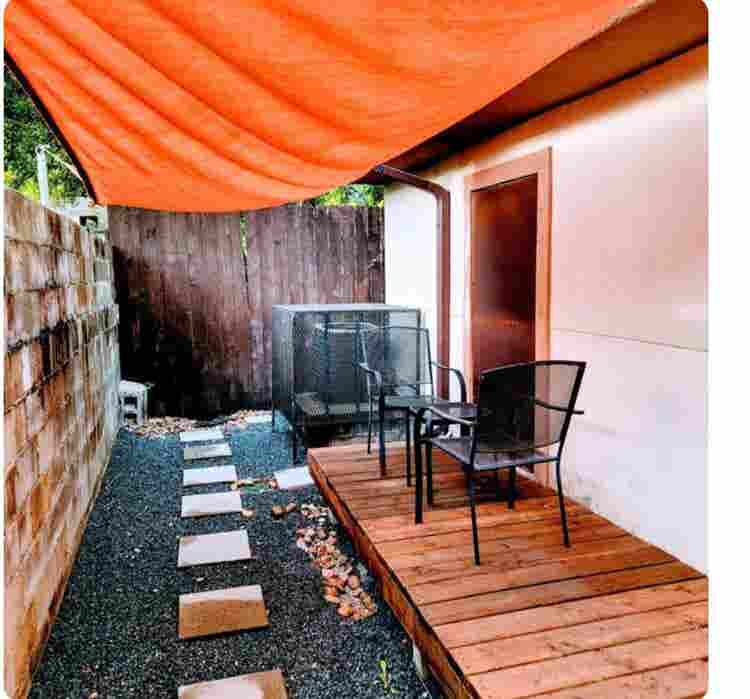 Fully furnished duplex near UOFH