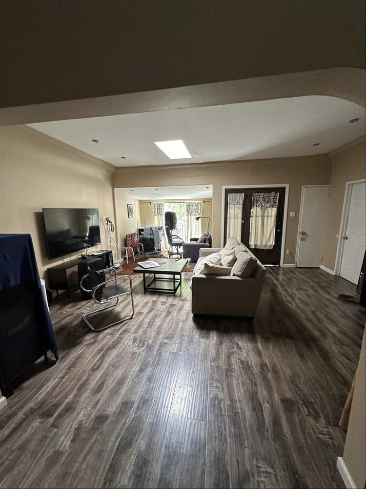 Great value room in mid city