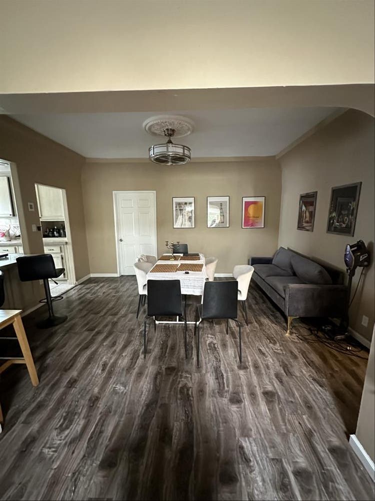 Great value room in mid city