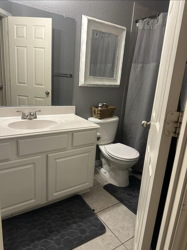 Need a roomate ASAP
