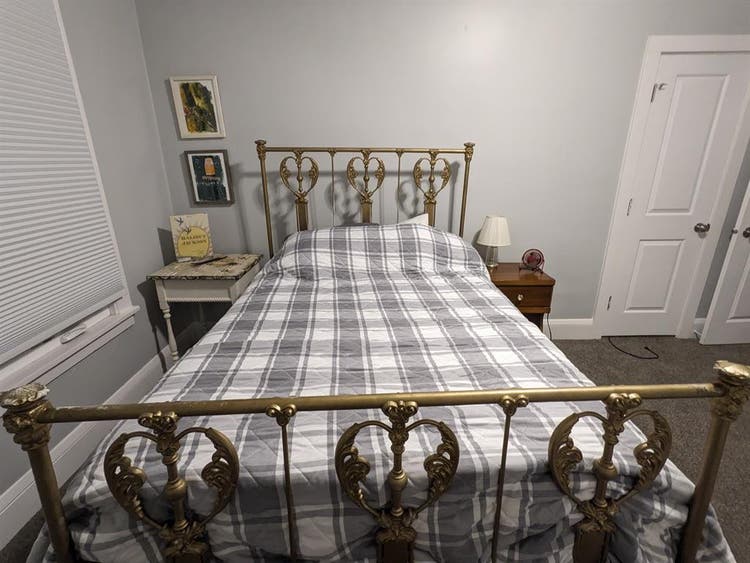 New Listing in Cozy Home